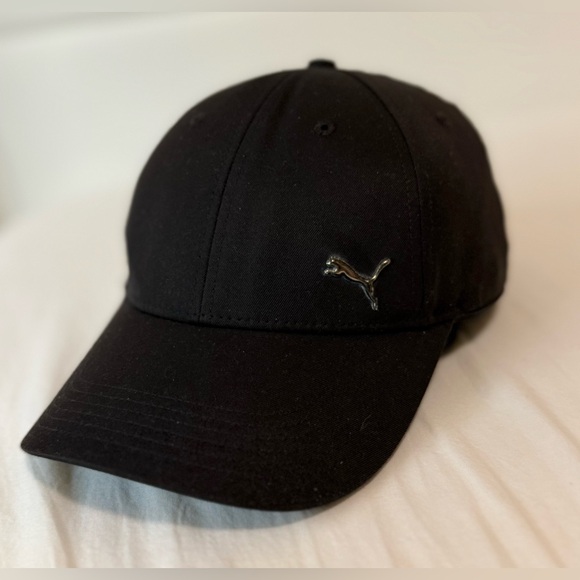 Puma Accessories - Puma Classic Black Hat.